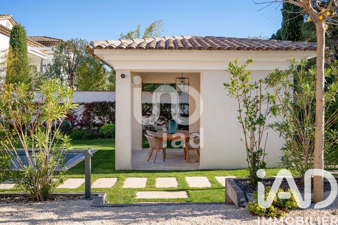 House in Zone Est Diffuse, Saint-Tropez, France 3 - 16800332