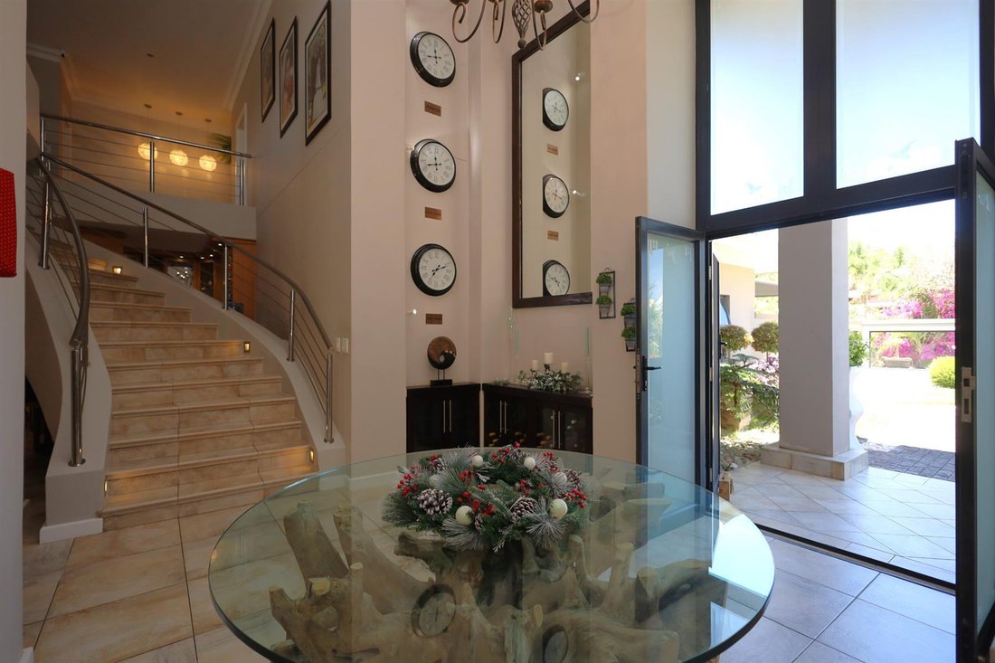 House in Country Club, Western Cape, South Africa 4 - 16801005