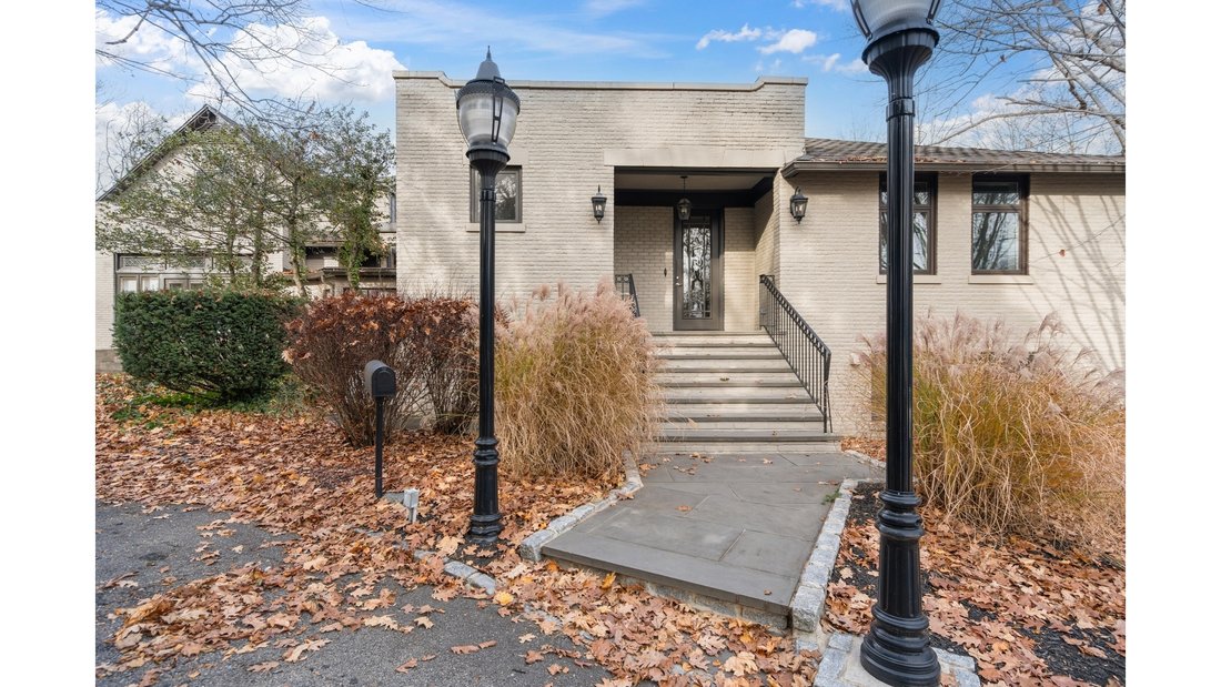 House in Glen Cove, New York, United States 1 - 16773095