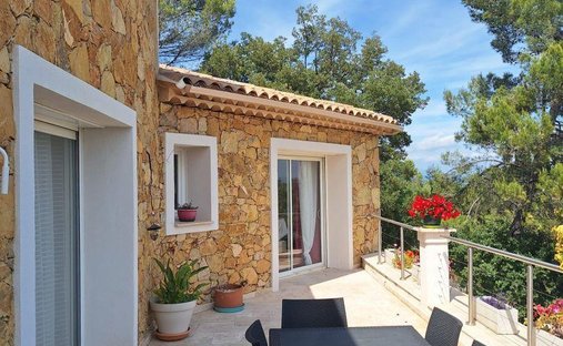 Casa a Ouest, Lorgues, Francia 1