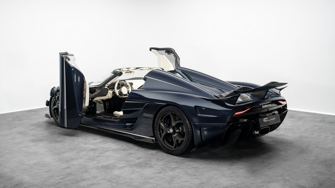Roadster in Dubai, Dubai, United Arab Emirates 2 - 12494896