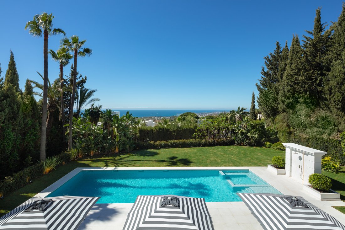Villa in Sierra Blanca, Marbella, Spain 4 - 16809760