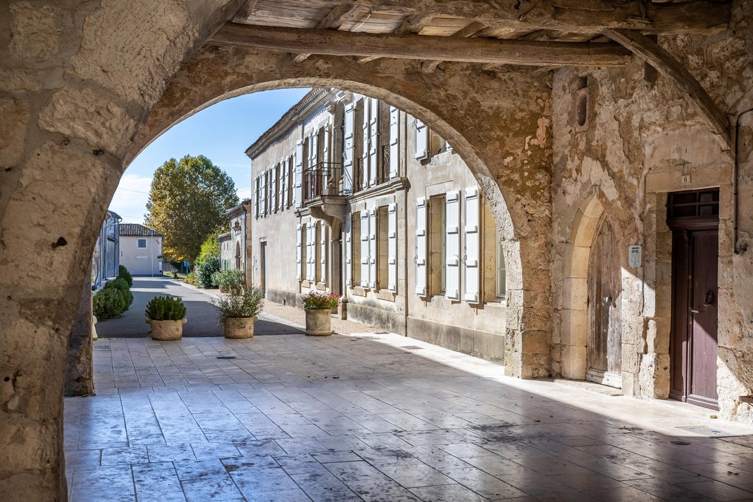 House in Castelsagrat, Occitania, France 1 - 16813068