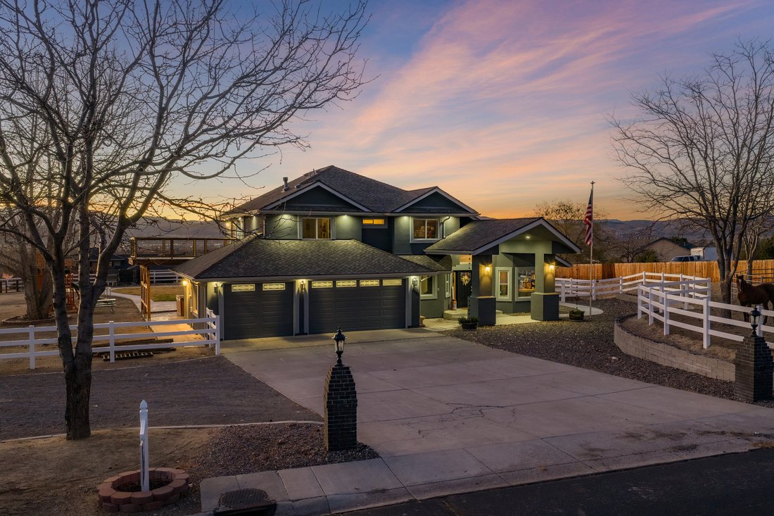 House in Sparks, Nevada, United States 4 - 16811152
