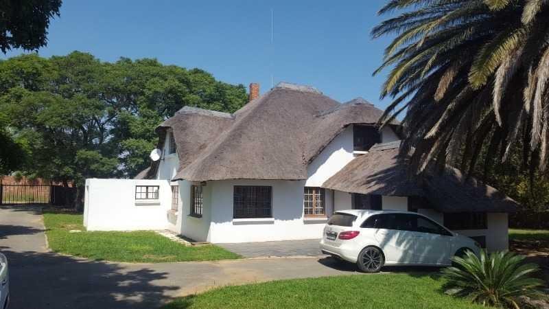 Land in Olievenhoutbosch, Gauteng, South Africa 1 - 16810989