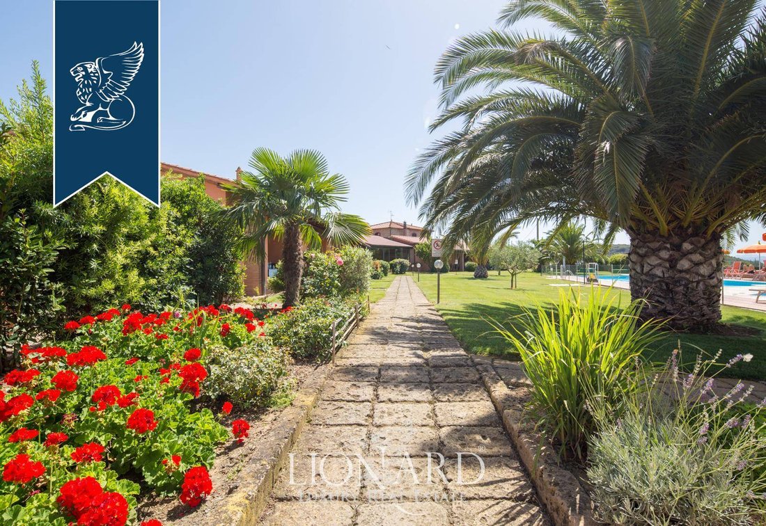 Villa in Scarlino, Tuscany, Italy 2 - 16811939