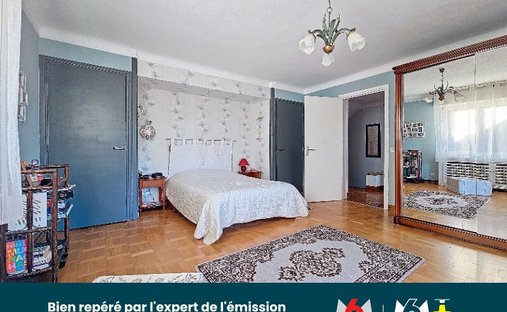 Castle for Sale in Valenciennes, Hauts-de-France, France