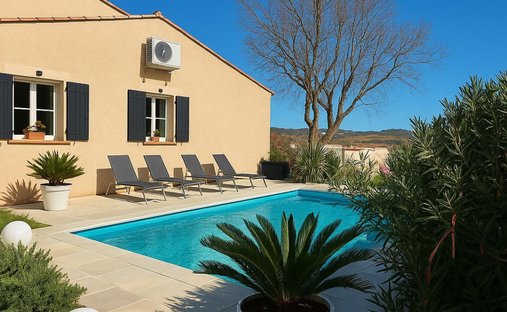 Castle for Sale in Forcalquier, Provence-Alpes-Côte d'Azur, France