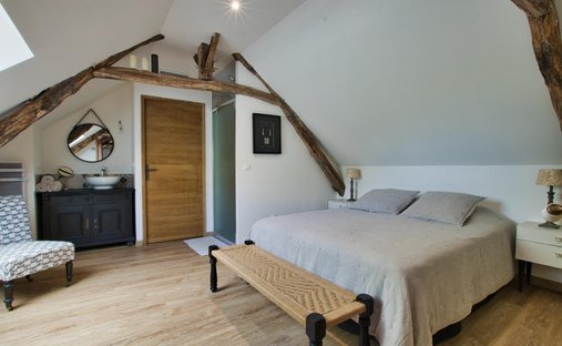 Castle for Sale in Sarlat-la-Canéda, Nouvelle-Aquitaine, France