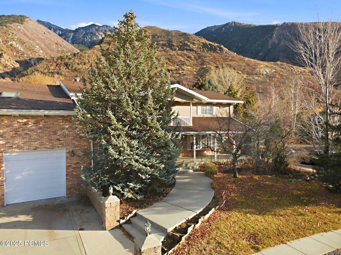 House in Sandy, Utah, United States 5 - 16811020