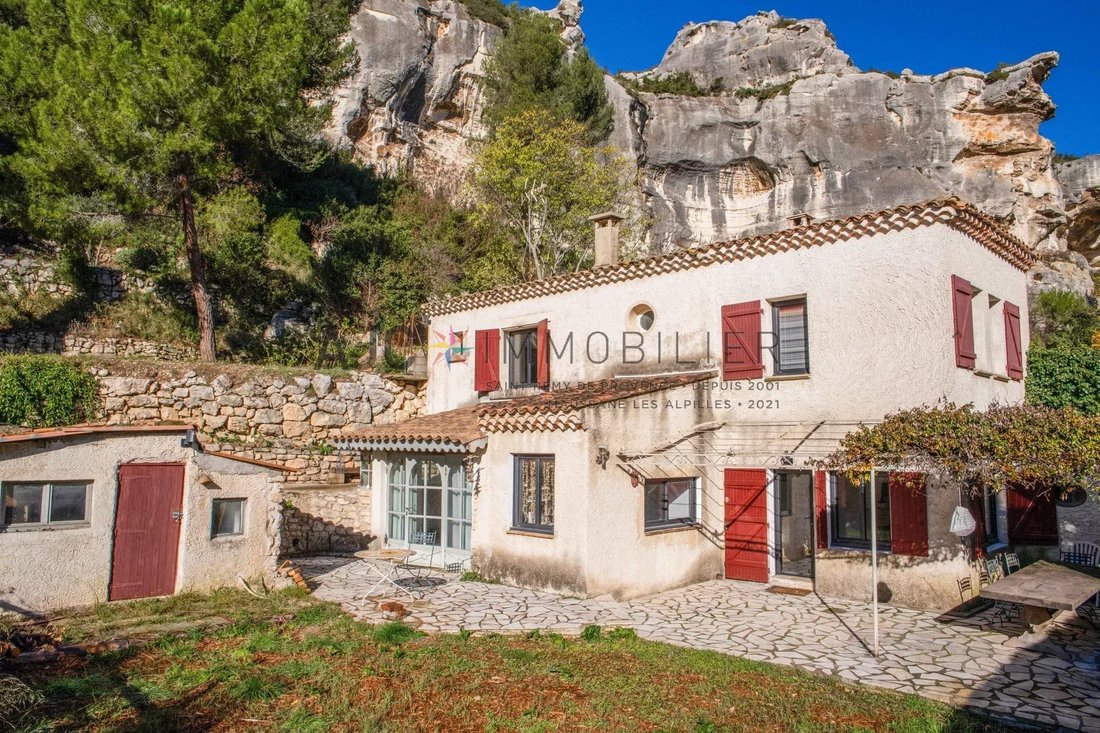 House in Les Baux-de-Provence, Provence-Alpes-Côte d'Azur, France 1 - 16811349