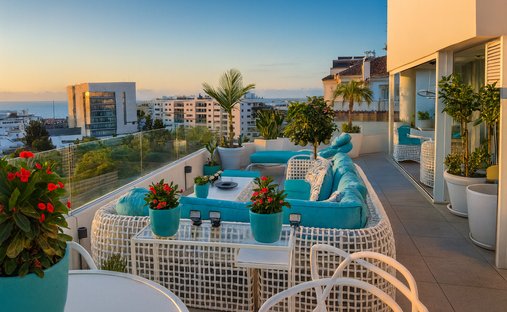 Penthouse in Estepona, Andalusia, Spain 1