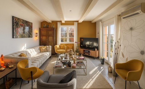 Castle for Sale in Forcalquier, Provence-Alpes-Côte d'Azur, France