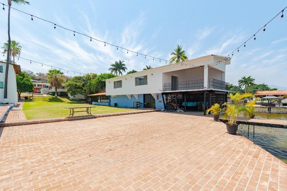 House in Tequesquitengo, Morelos, Mexico 1 - 16810741