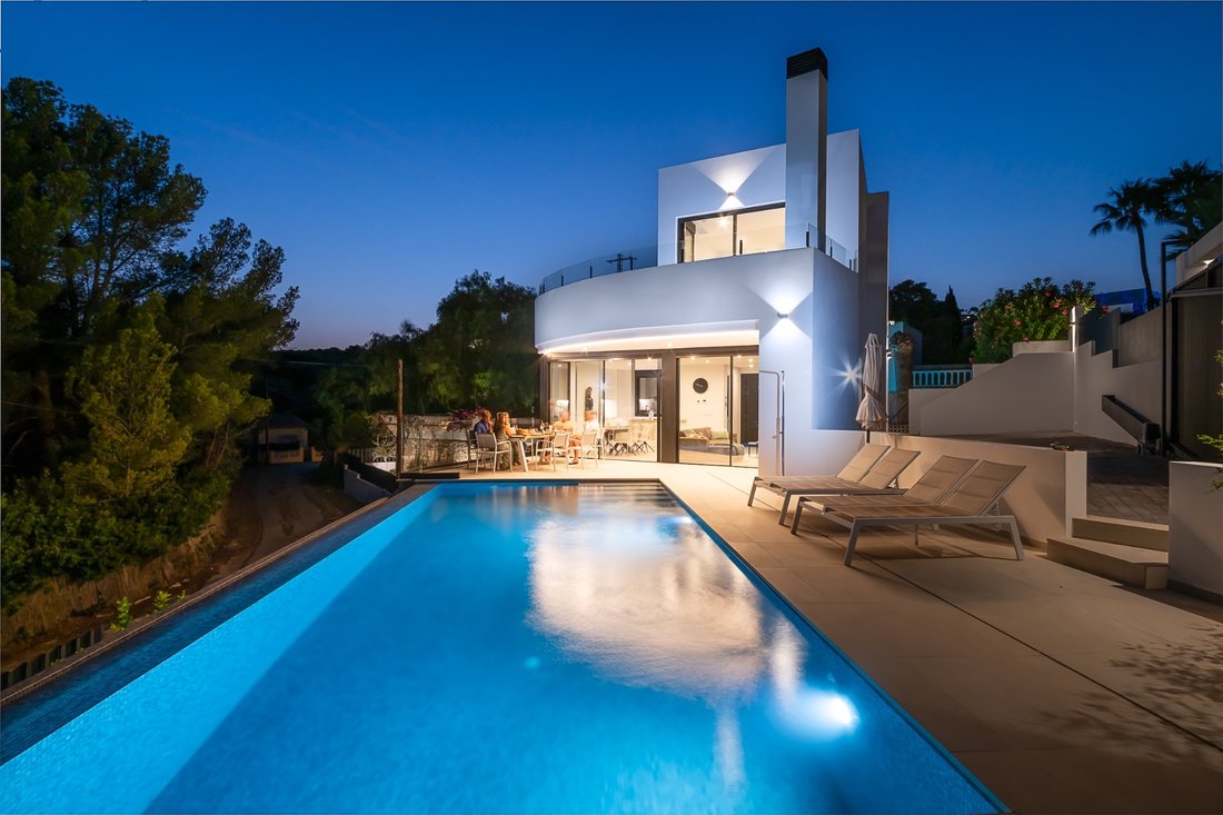 Villa in Alicante, Valencian Community, Spain 1 - 16812069