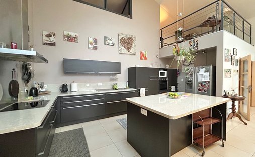 Magnificent Event Castle Hotel, Restaurant, Wedding, Seminar, Gite, Swimming Pool And Spa