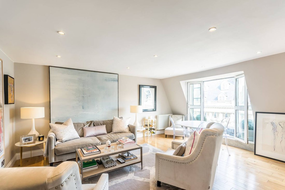 Apartment in Campden Hill, Kensington And Chelsea, England 3 - 16810509