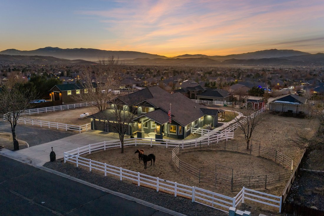 House in Sparks, Nevada, United States 2 - 16811152