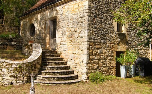 Castle for Sale in Sarlat-la-Canéda, Nouvelle-Aquitaine, France