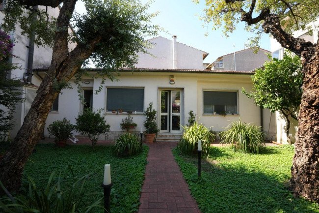 House in Centro Storico, Viareggio, Tuscany 4 - 16811400