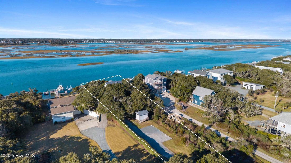 House in Topsail Beach, North Carolina, United States 2 - 16812533