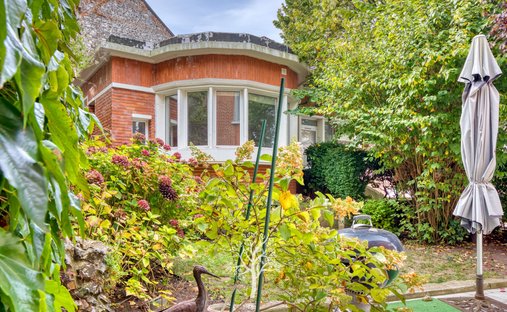 Castle for Sale in Saint-Valery-en-Caux, Normandy, France