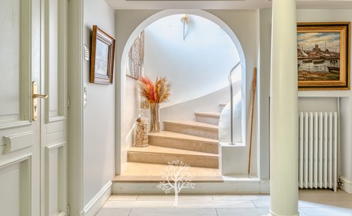 Castle for Sale in Saint-Valery-en-Caux, Normandy, France