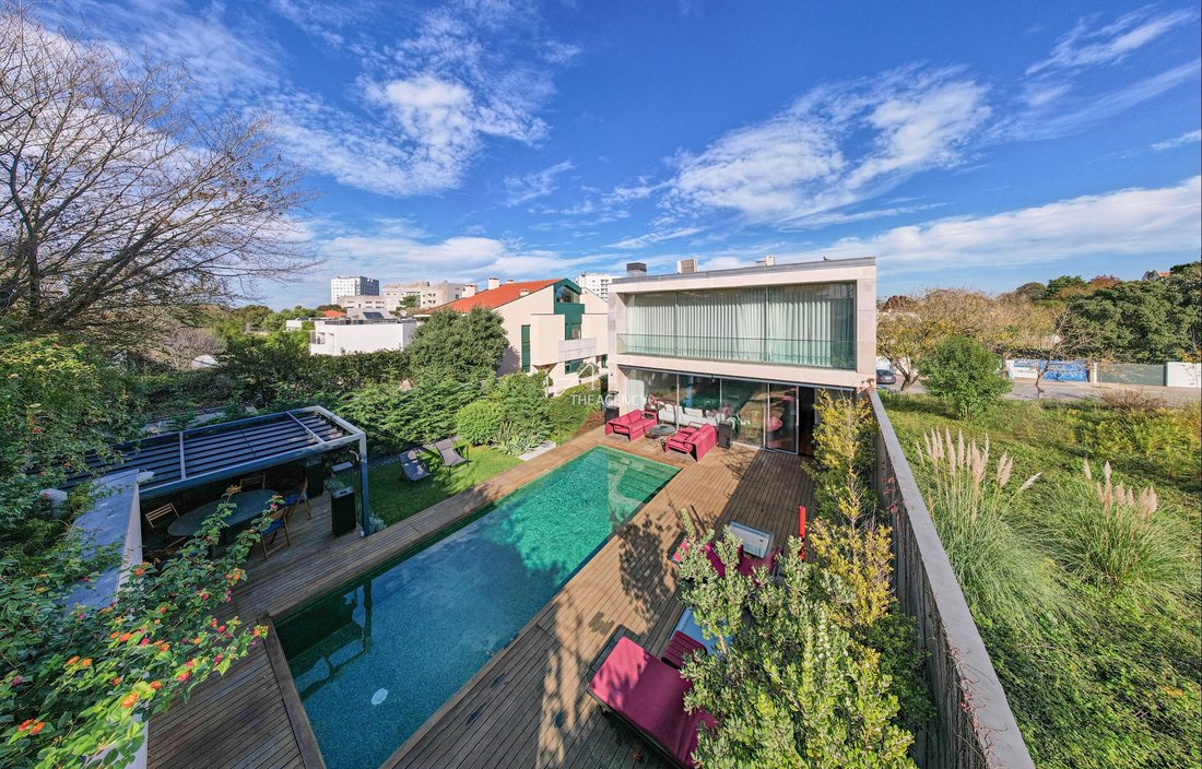Villa in Aldoar, Foz do Douro e Nevogilde, Porto District, Portugal 1 - 16809650