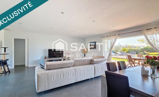 Castle for Sale in Bouliac, Nouvelle-Aquitaine, France