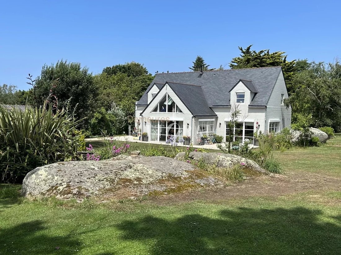 Estate in Porspoder, Brittany, France 1 - 16810087
