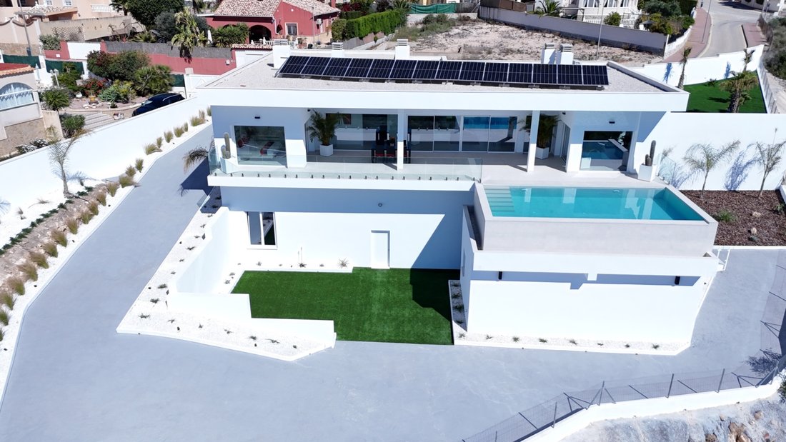 Villa in Elx / Elche, Valencian Community, Spain 5 - 16811993