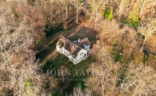 House in Rochefort-en-Yvelines, Ile-de-France, France 1