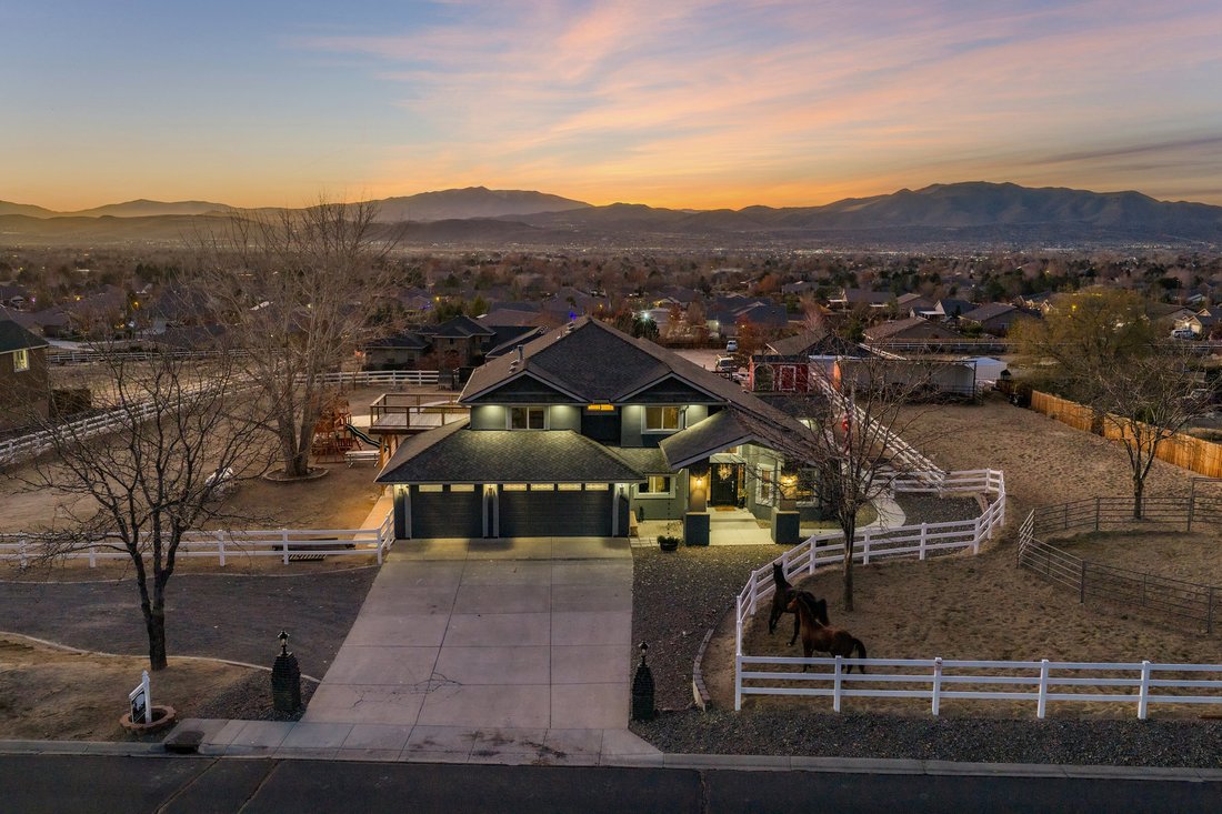House in Sparks, Nevada, United States 3 - 16811152