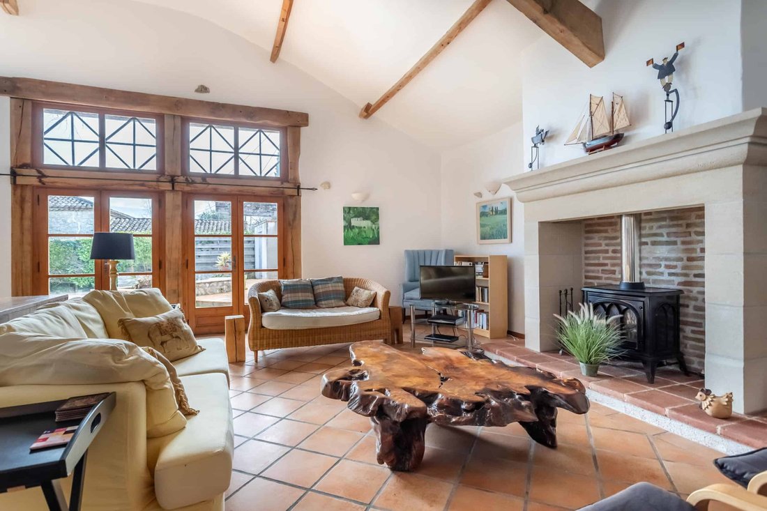 House in Tournon-d'Agenais, Nouvelle-Aquitaine, France 1 - 16813083