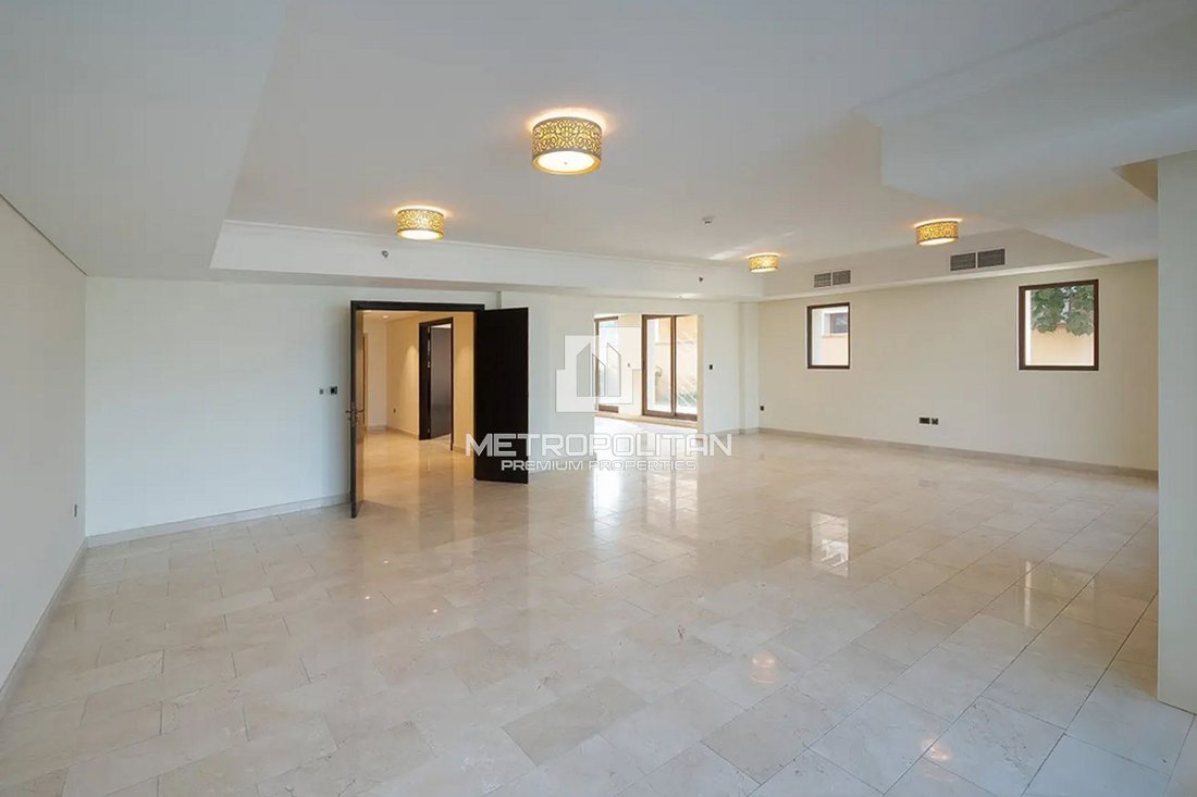 Apartment in Palm Jumeirah, Dubai, United Arab Emirates 2 - 16810946