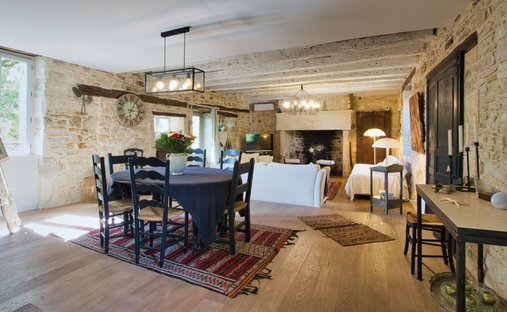 Castle for Sale in Sarlat-la-Canéda, Nouvelle-Aquitaine, France