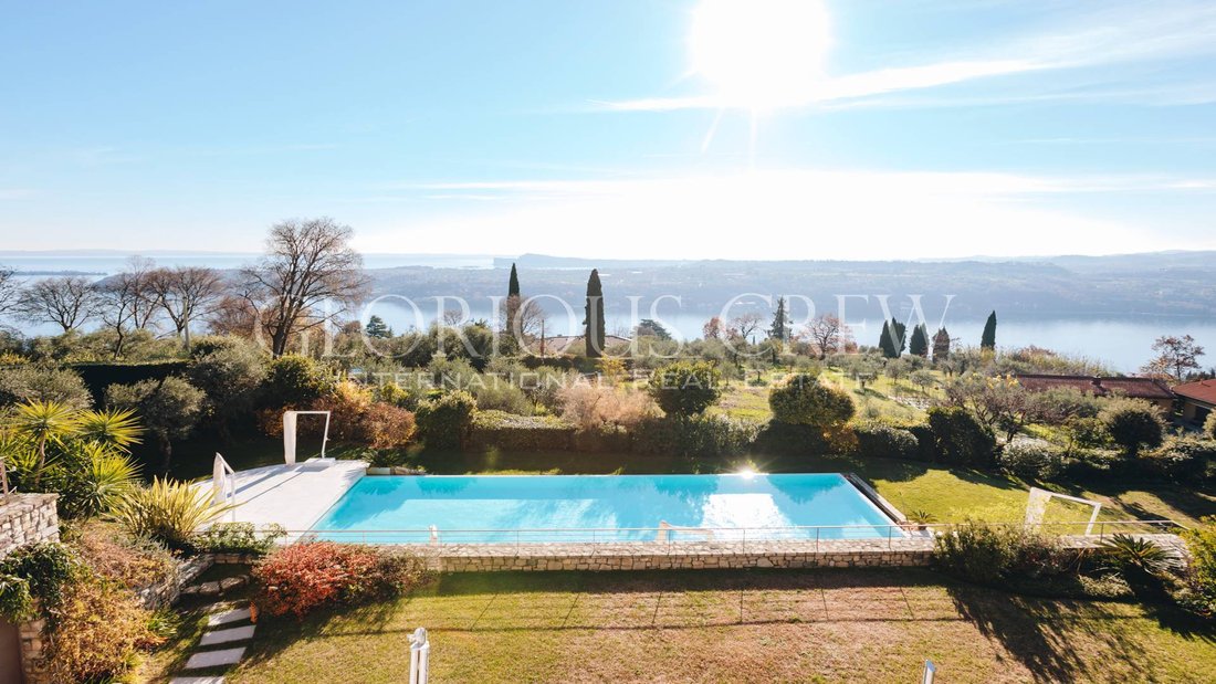 Apartment in Salo, Lombardy, Italy 3 - 16812587