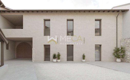 Villa in Manerba del Garda, Lombardy, Italy 1