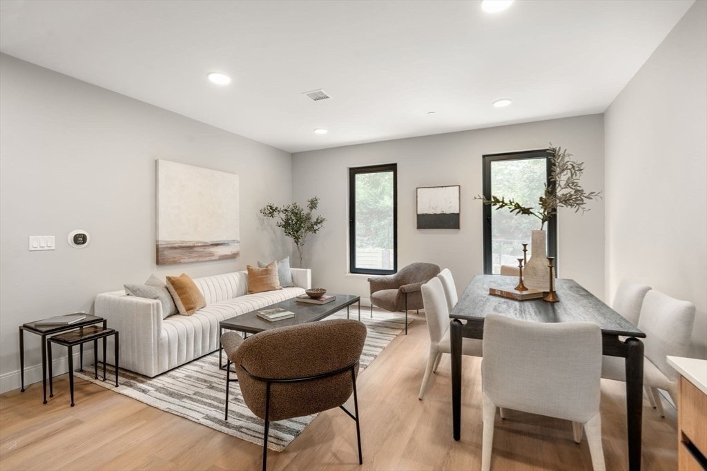Condo in Boston, Massachusetts, United States 1 - 16762758