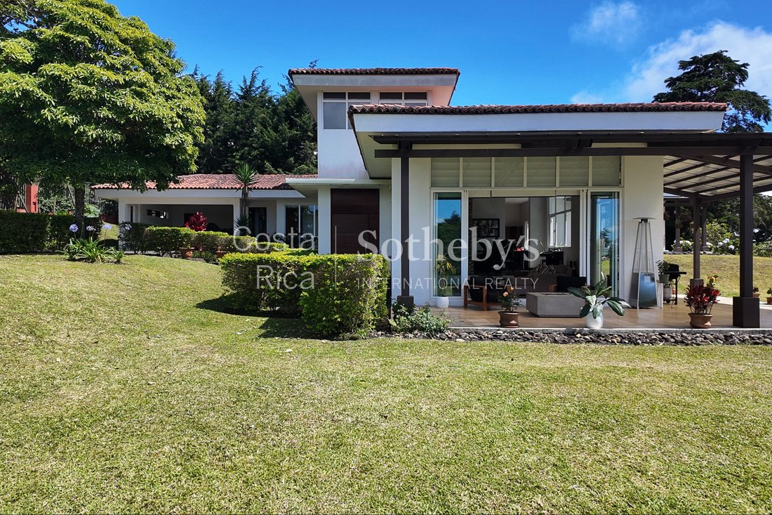 House in San Rafael, Heredia Province, Costa Rica 2 - 15141008