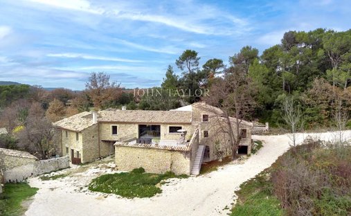 Farm Ranch in Entrechaux, Provence-Alpes-Côte d'Azur, France 1