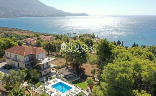 Villa in Argostoli, Peloponnese, Western Greece and the Ionian, Grecia 1