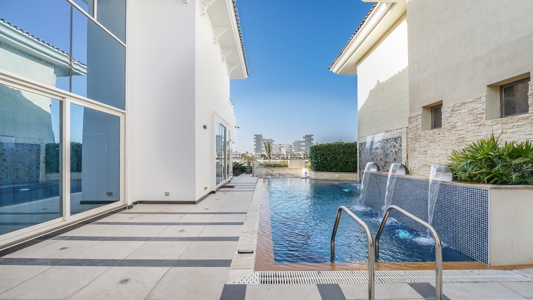 Villa in Dubai, Dubai, United Arab Emirates 1 - 16467969