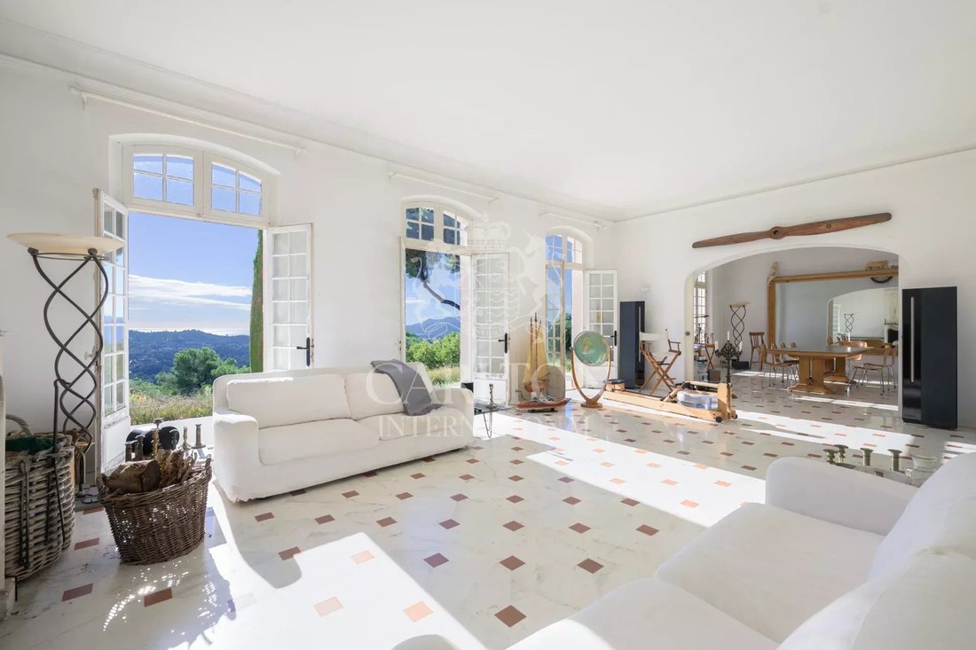 Villa in Mougins, Provence-Alpes-Côte d'Azur, France 4 - 16810123