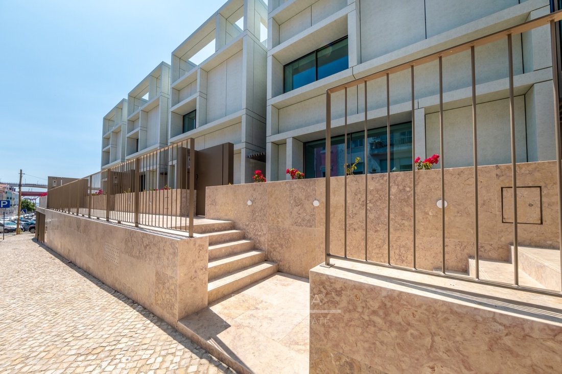 House in Alcantara, Lisbon, Portugal 1 - 16808843