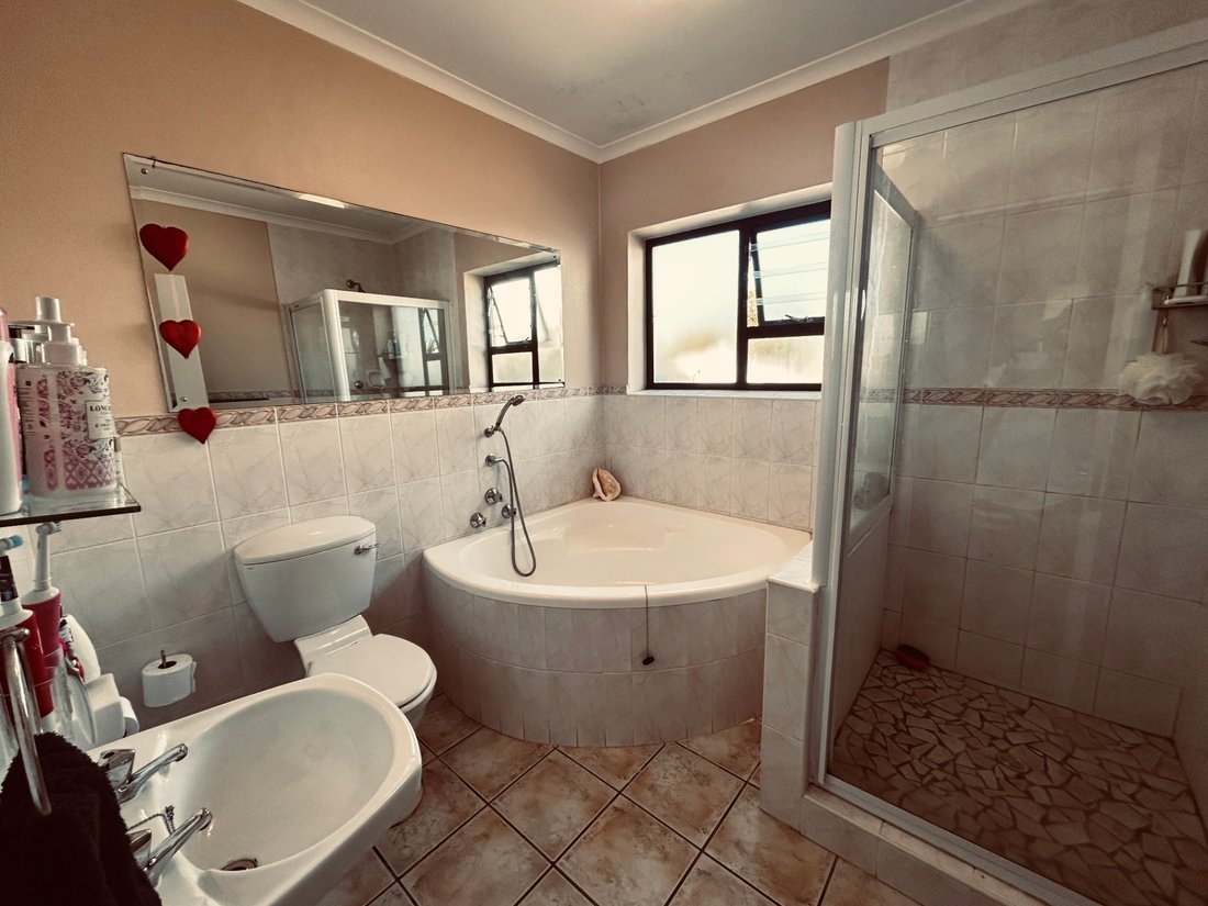 House in Shelley Point, Western Cape, South Africa 5 - 16811356