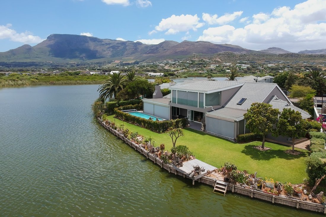 Country House in Noordhoek, Cape Town, South Africa 4 - 16812438