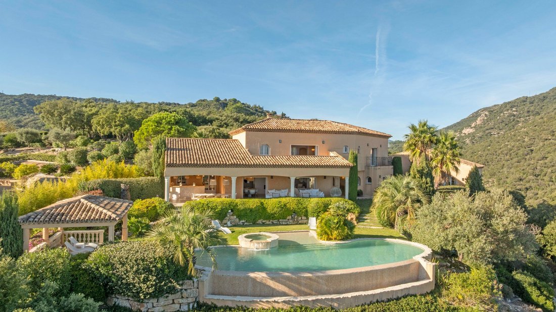 House in Grimaud, Provence-Alpes-Côte d'Azur, France 2 - 16618879