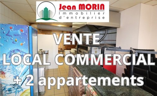 Castle for Sale in Valence, Auvergne-Rhône-Alpes, France