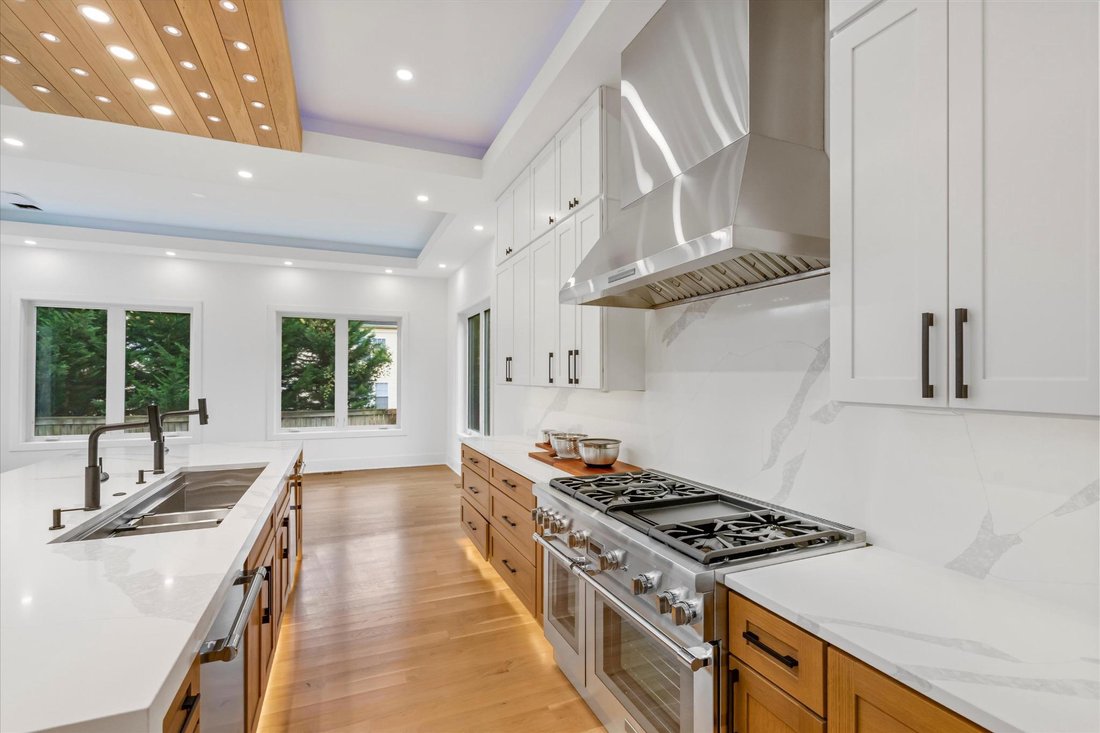 House in Pimmit Hills, Virginia, United States 4 - 16809614